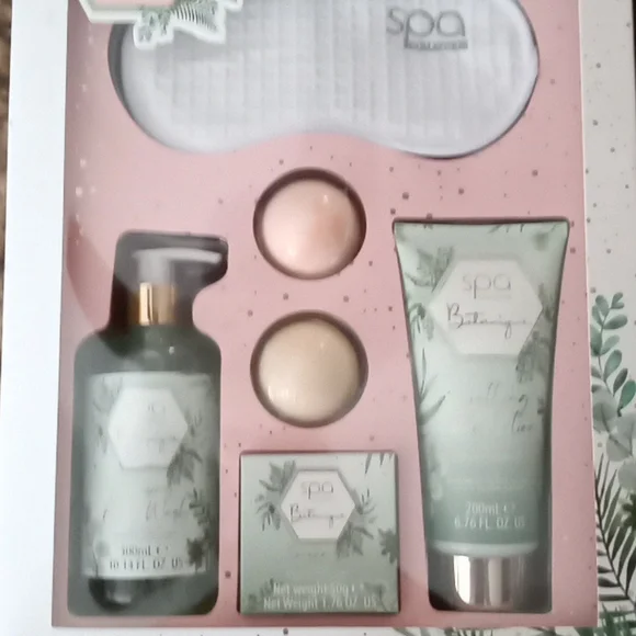 Batanique Spa Collection - Picture 13 of 13